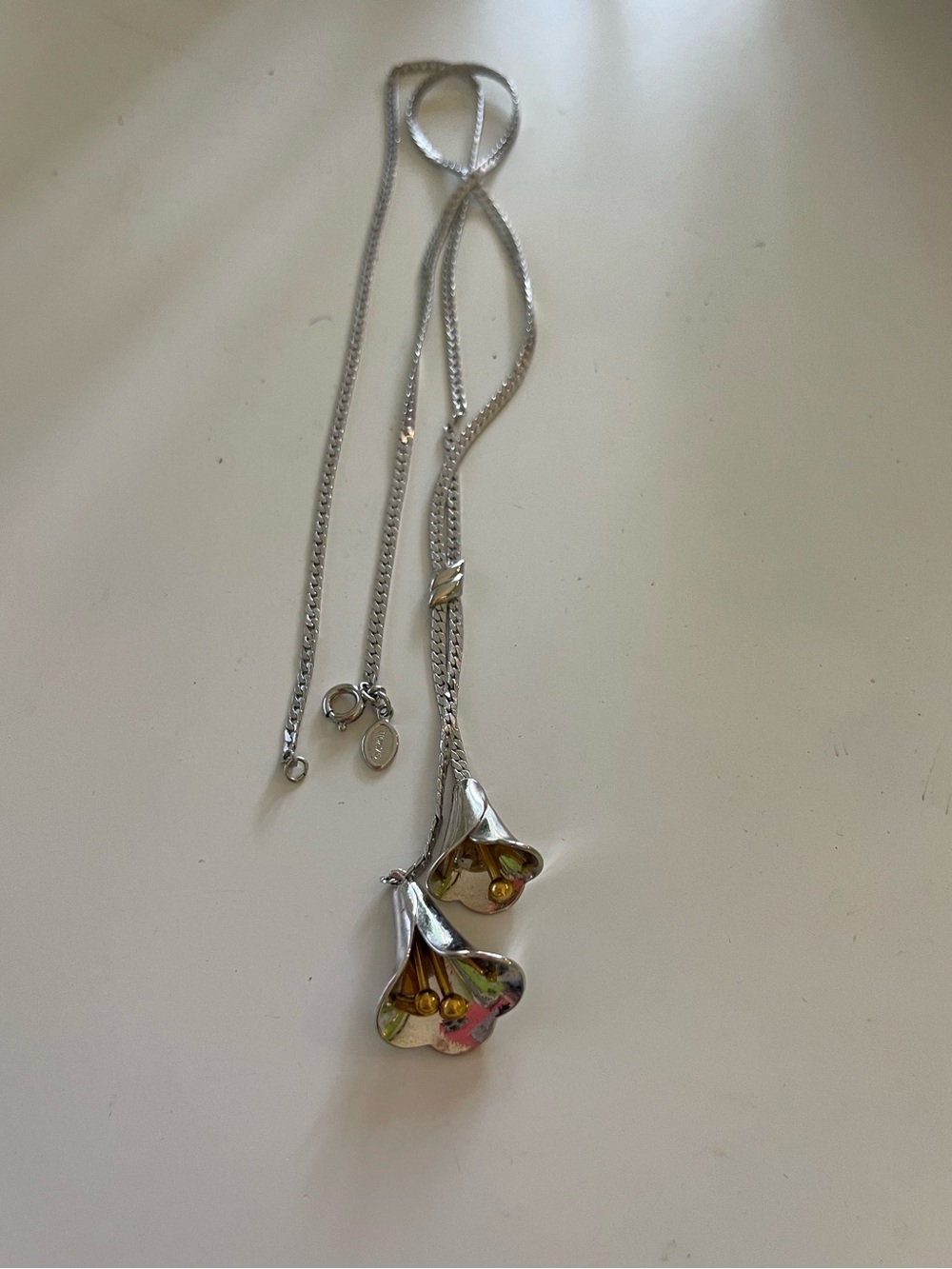 Vintage Avon Calla Lilly Flower Lavalier Pendant Necklace Silver Tone 22”